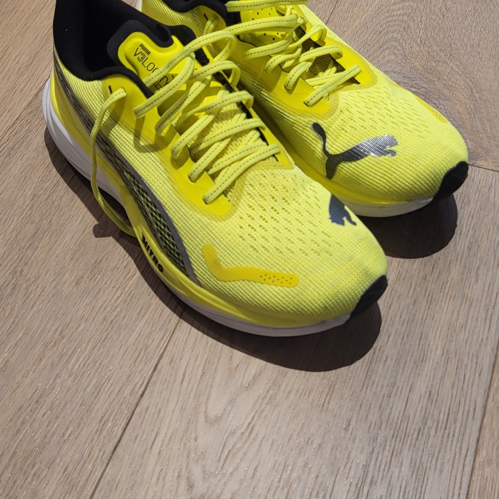 Puma Velicity Nitro Yellow Sneakers with Black Accents 9.5 US